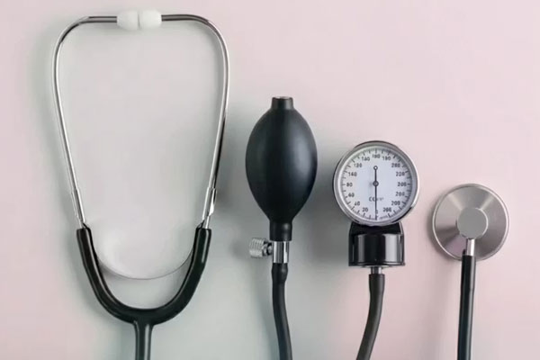 دستگاه فشار خون